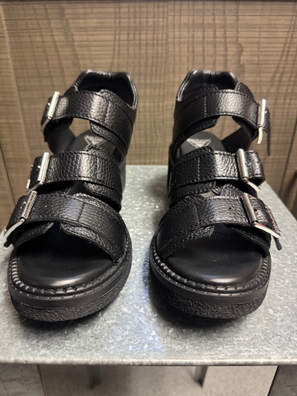Slacker Dawdler Triple-Strap Slingback Sandals - Picture 3 of 6